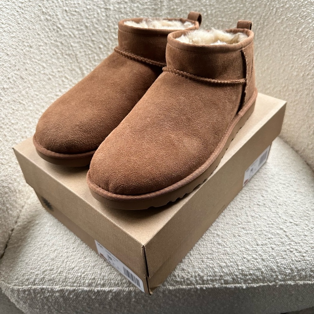 UGG Ultra Mini Boots - Color: Chestnut